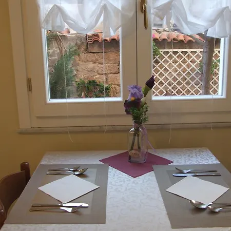 Il Giardino Degli Iris אלגהרו