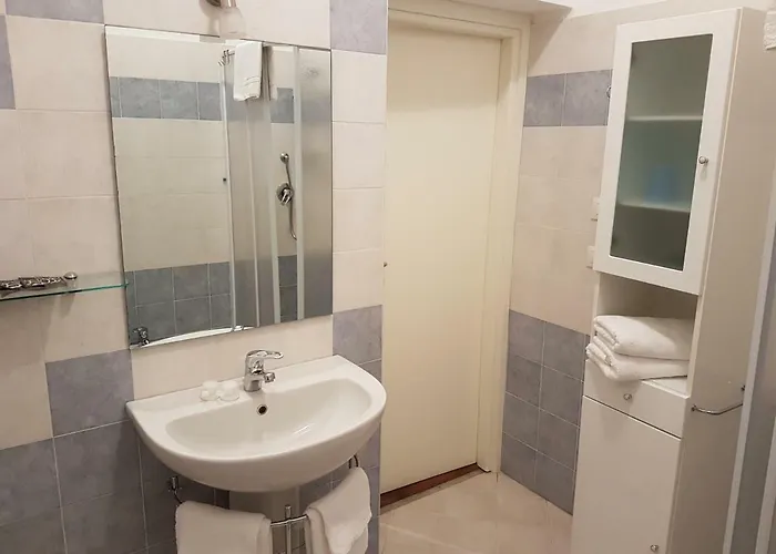 吉阿蒂诺德哥利伊利斯住宿加早餐旅馆 3* 阿尔盖罗